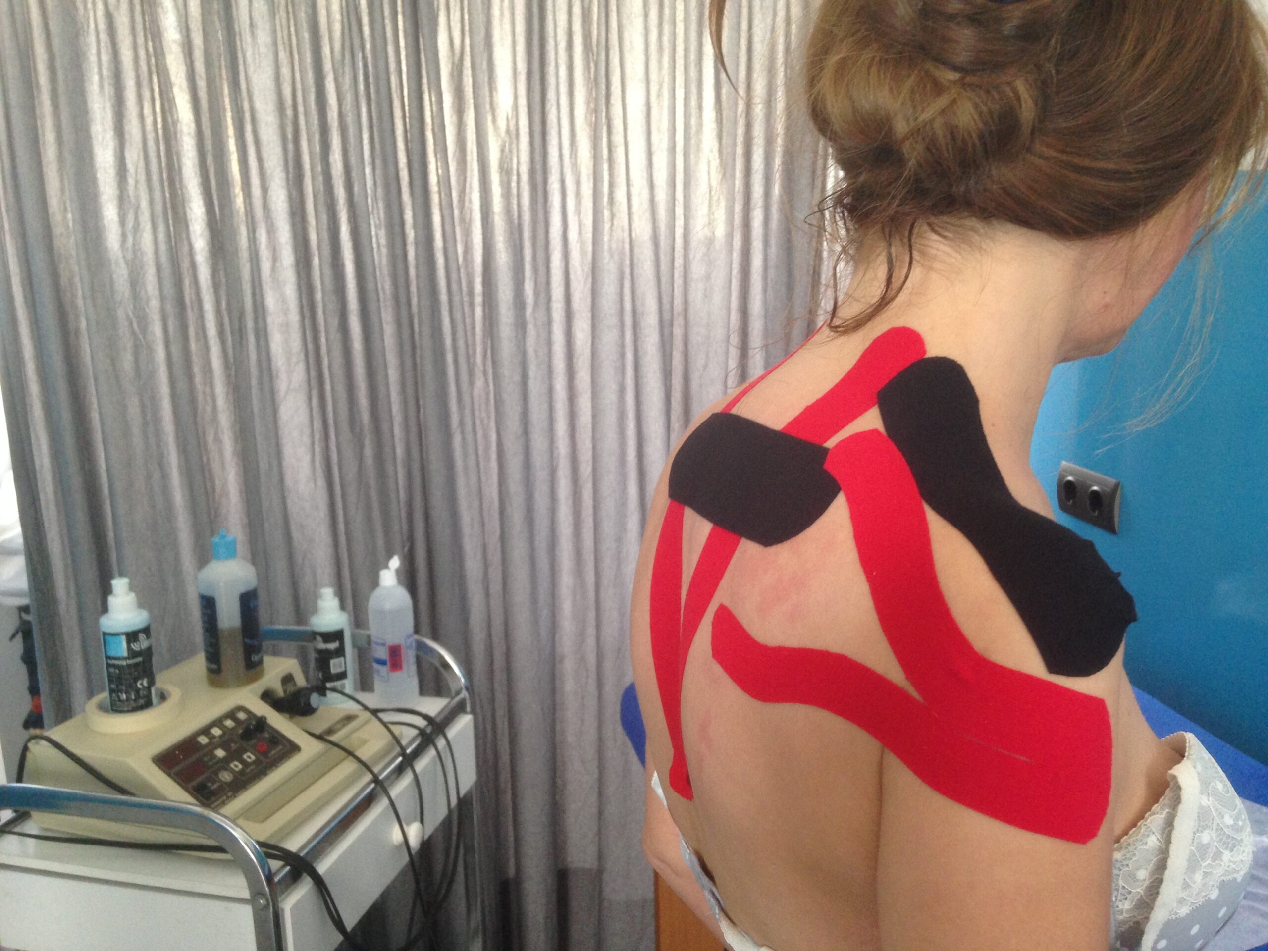 Φυσικοθεραπεία_Medical Taping_Αυχένας